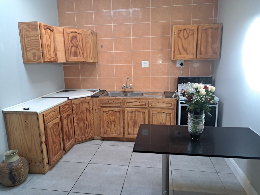 4 Bedroom Property for Sale in Lansdowne Western Cape